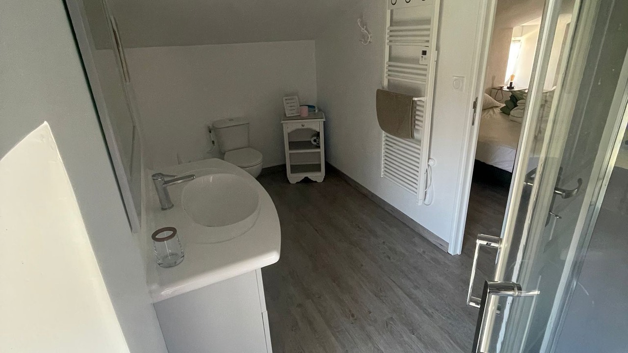 Photo of Bathroom in Sainte-Hermine