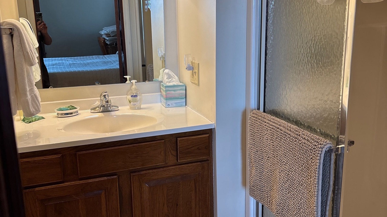 Photo of Bathroom in Marshall