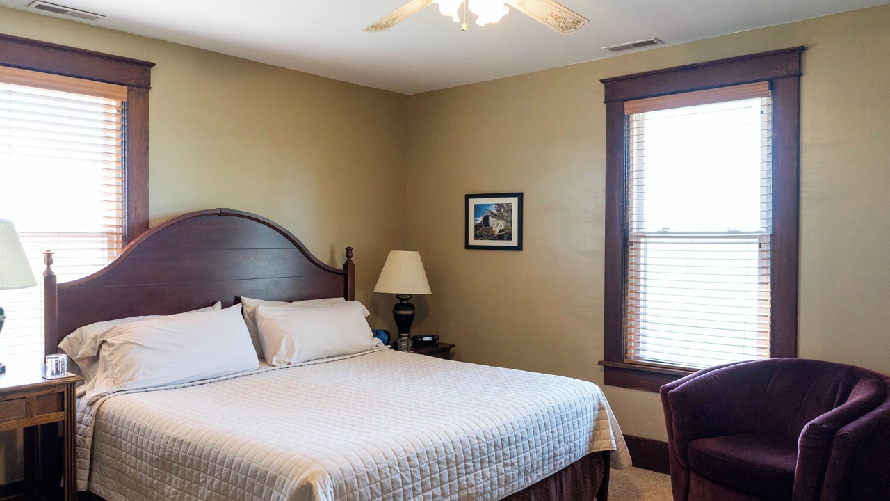 Photo of Bedroom in Marshall