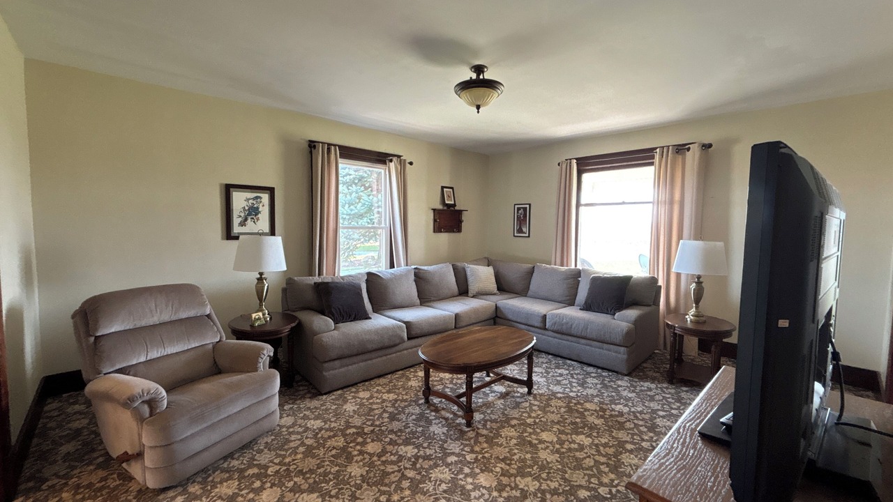 Photo of Livingroom in Marshall