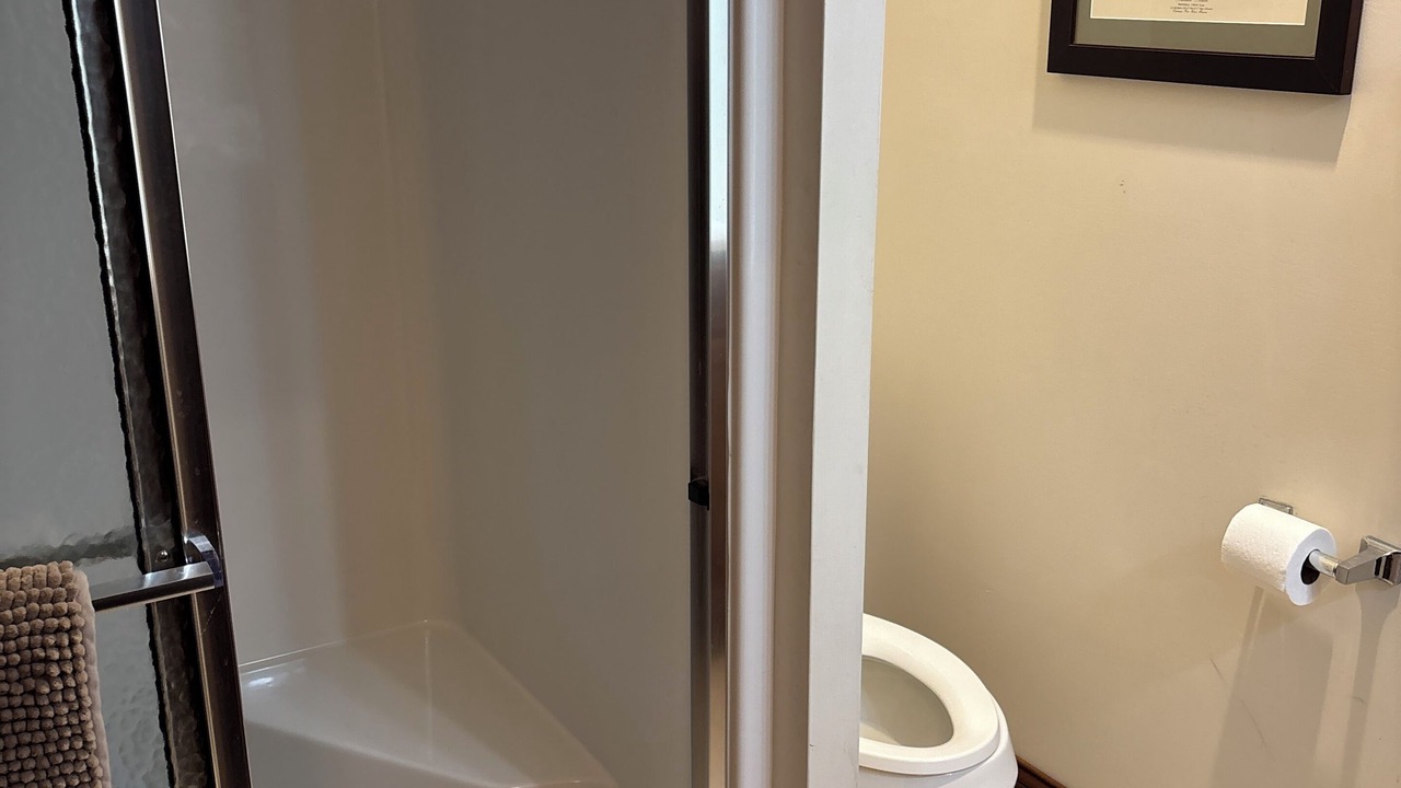 Photo of Bathroom in Marshall