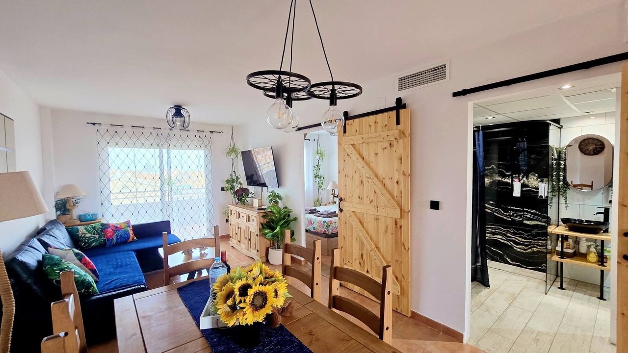Photo of Livingroom in Los Nietos