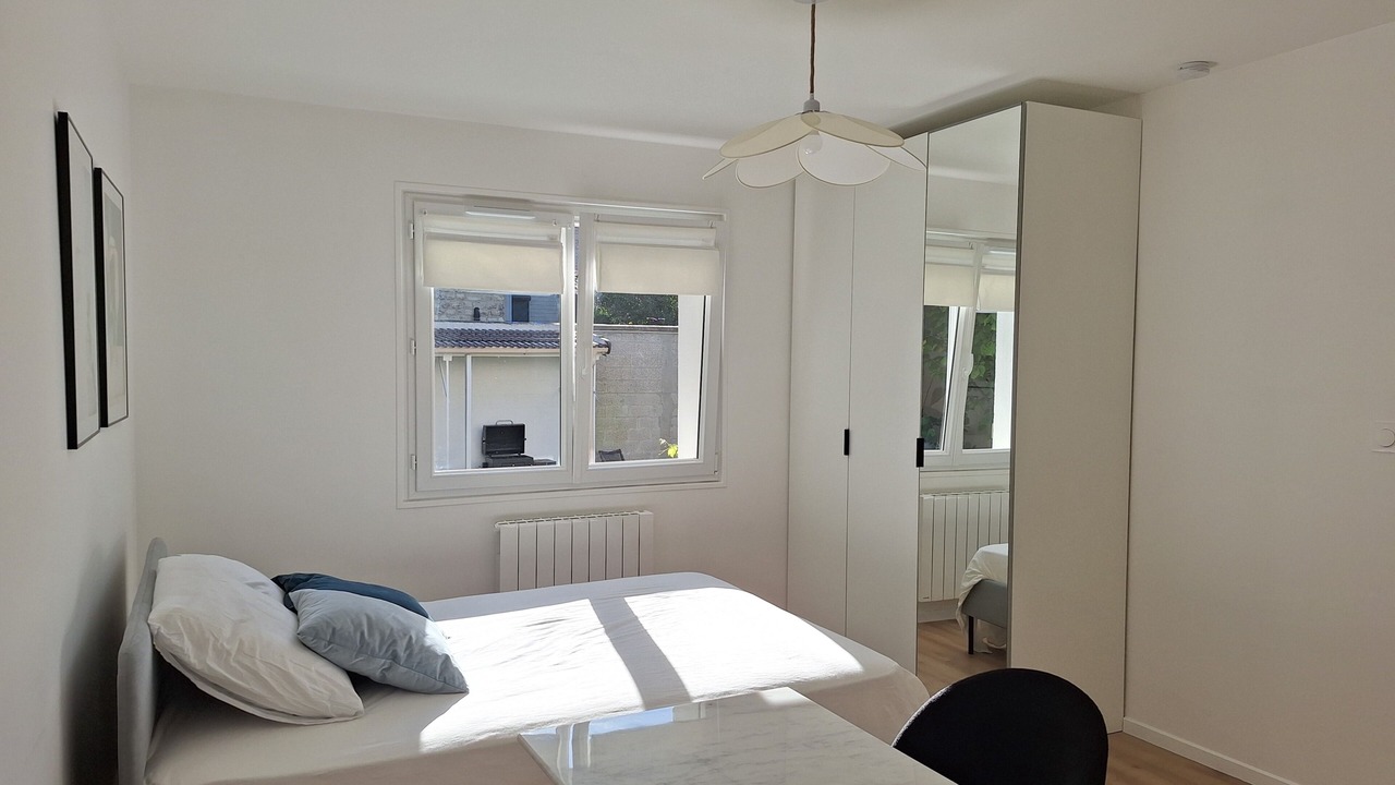 Photo of Bedroom in Argenteuil