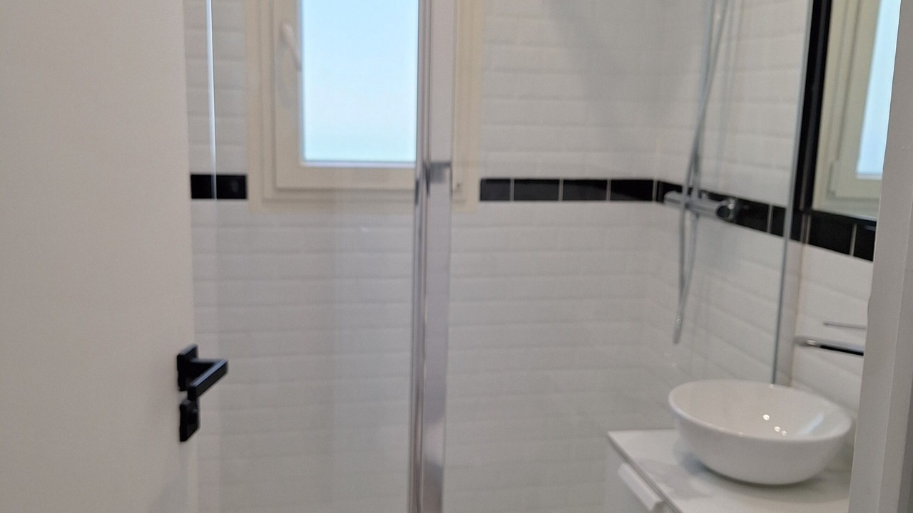 Photo of Bathroom in Argenteuil