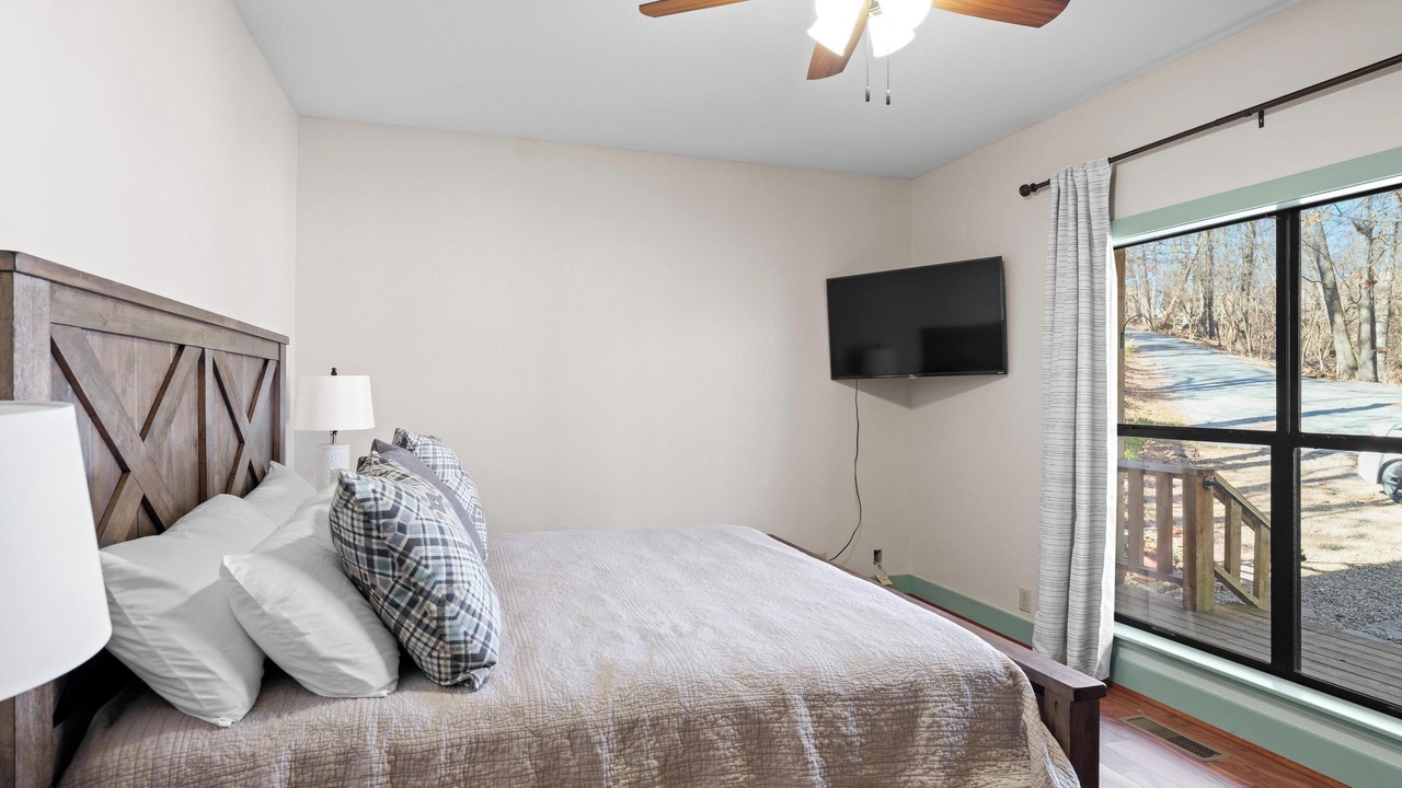 Photo of Bedroom in Beaver Shores