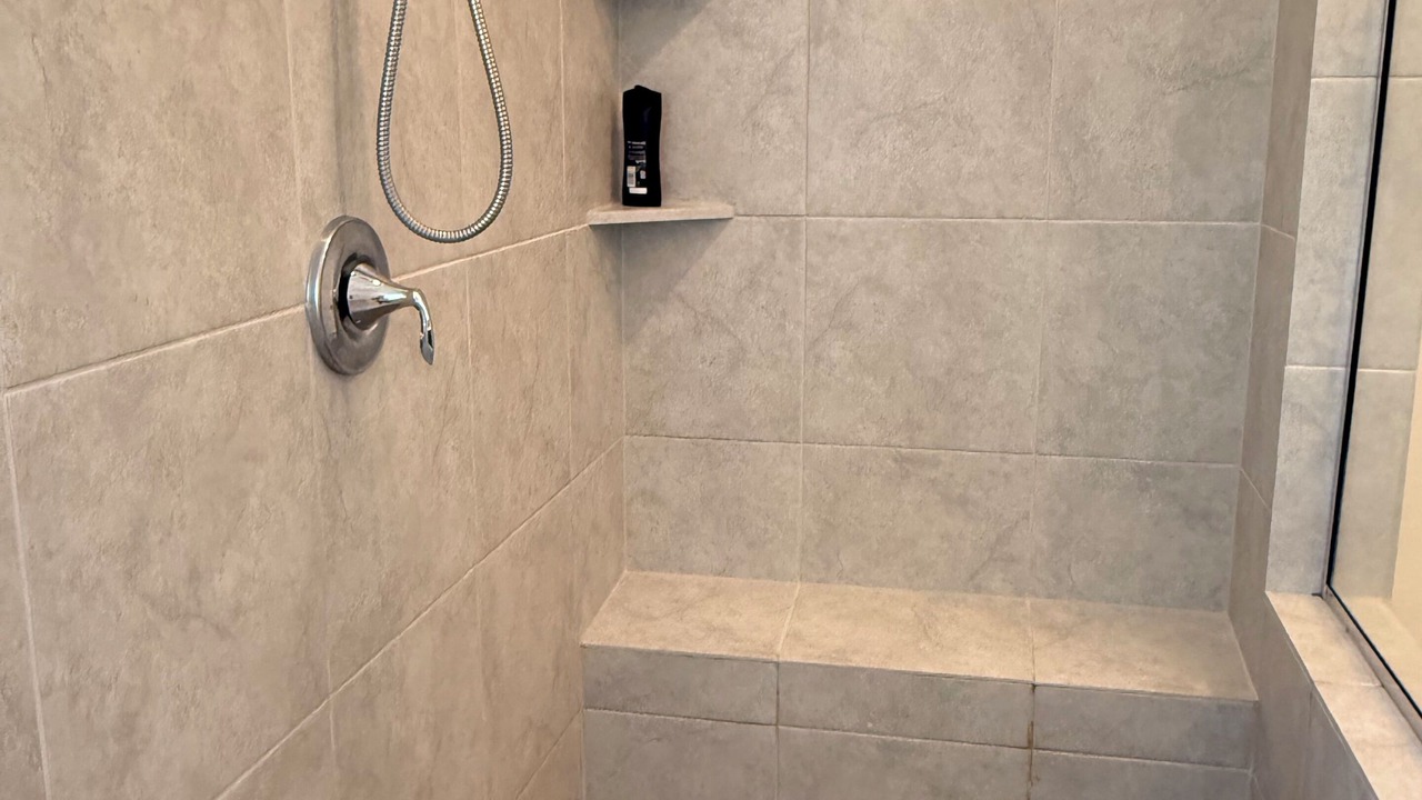 Photo of Bathroom in Clodine
