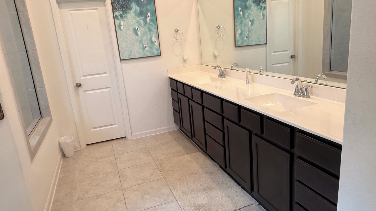 Photo of Bathroom in Clodine