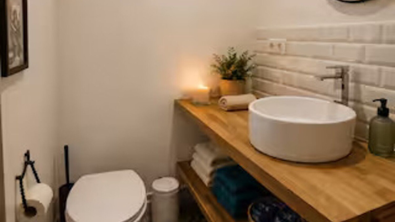 Photo of Bathroom in Charleville-Mezieres