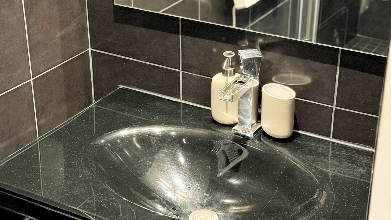Photo of Bathroom in Quartier de la Folie-Mericourt