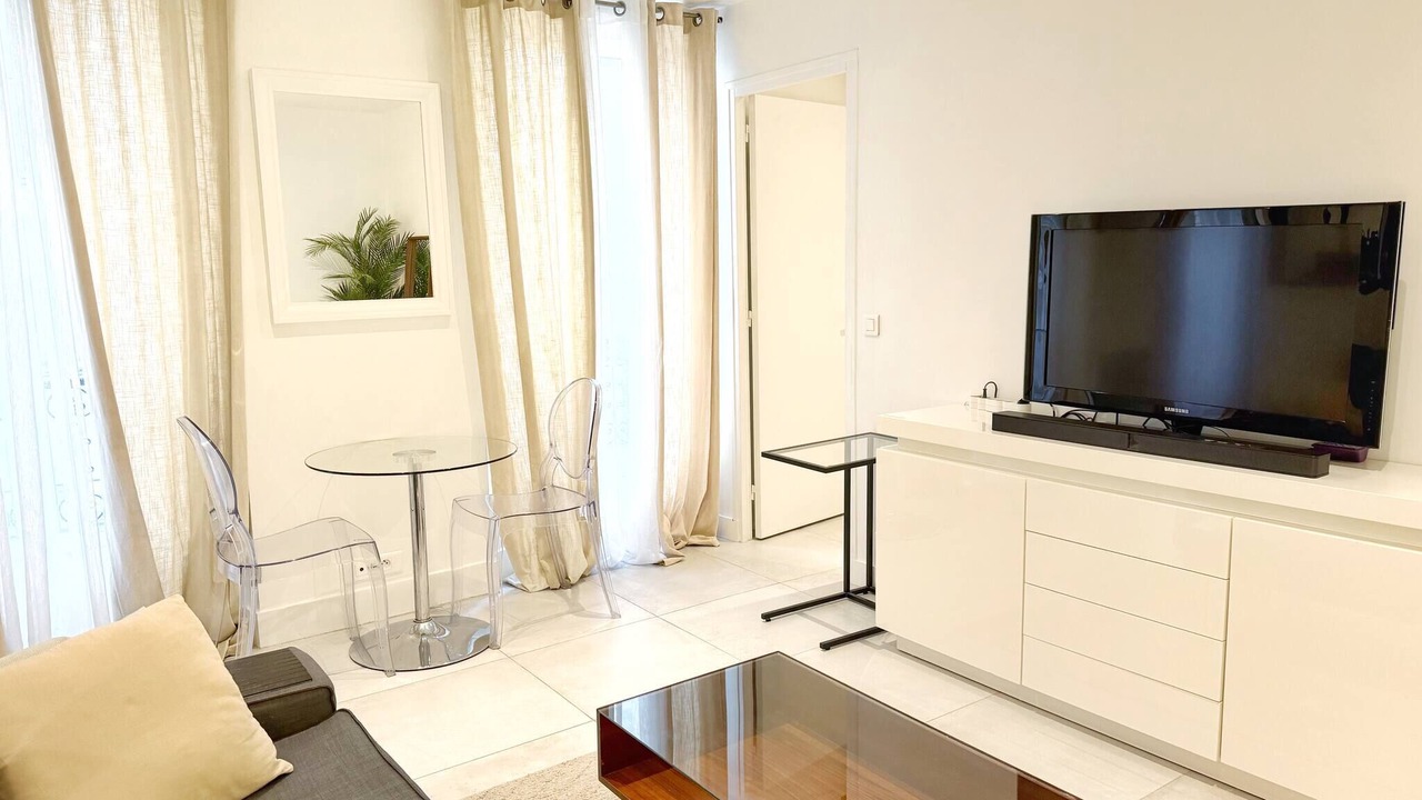 Photo of Livingroom in Quartier de la Folie-Mericourt