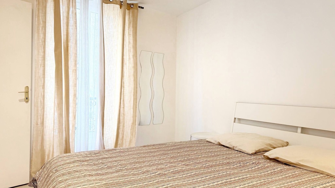 Photo of Bedroom in Quartier de la Folie-Mericourt
