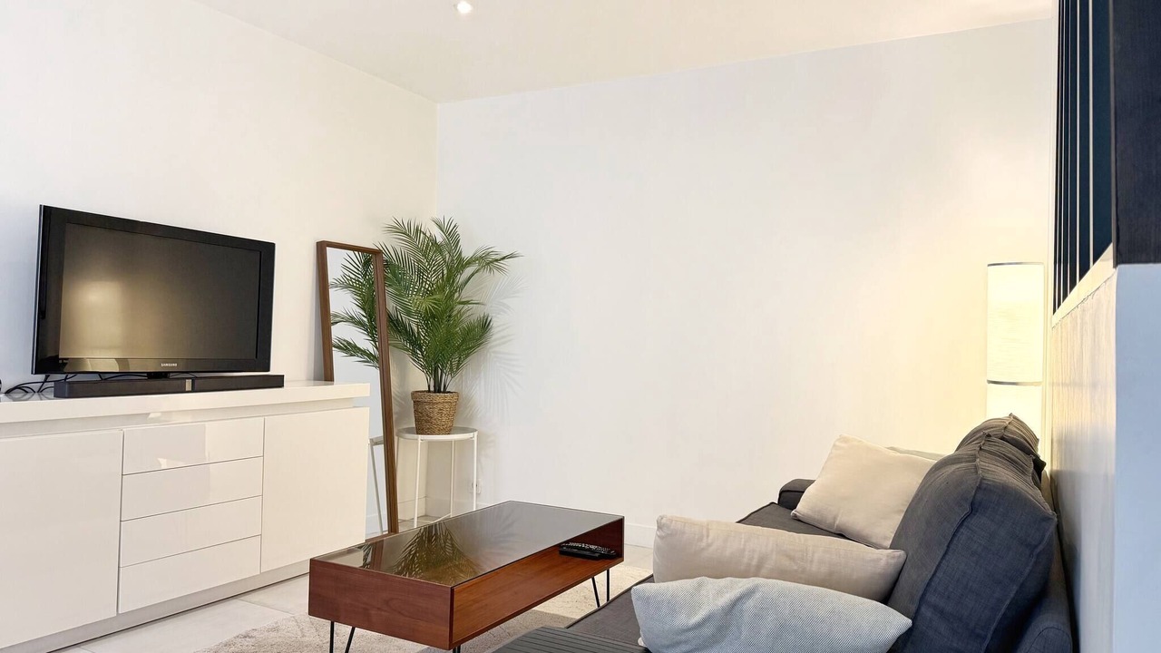 Photo of Livingroom in Quartier de la Folie-Mericourt