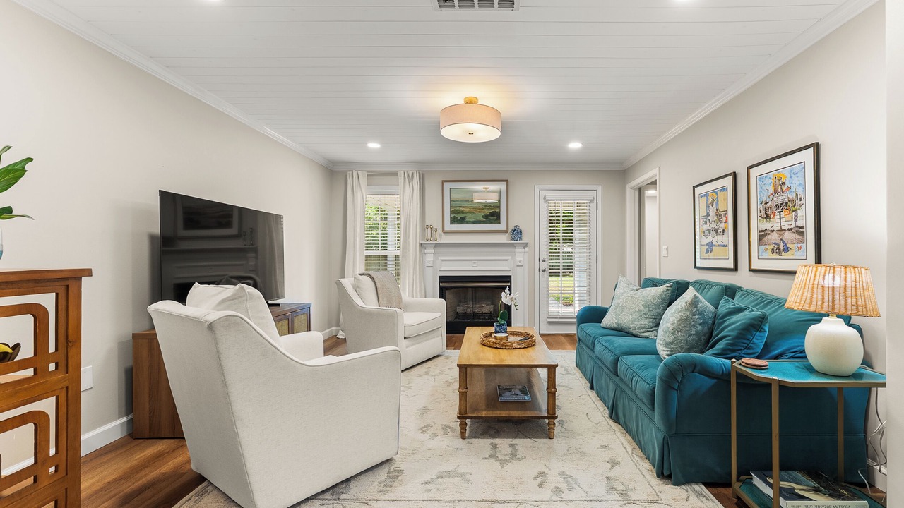 Photo of Livingroom in Cleveland