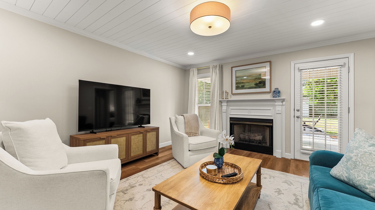 Photo of Livingroom in Cleveland