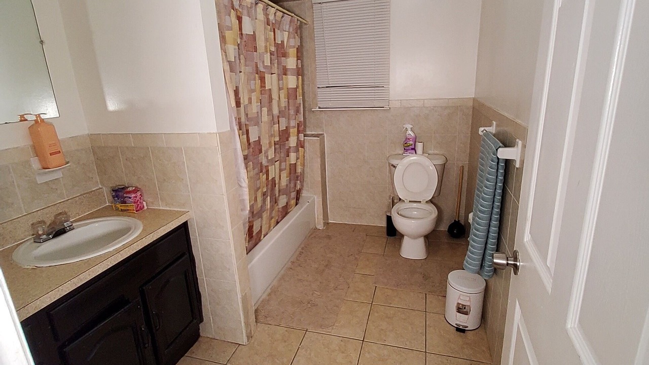 Photo of Bathroom in Newark