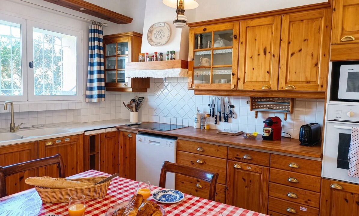 Photo of Kitchen in Malijai