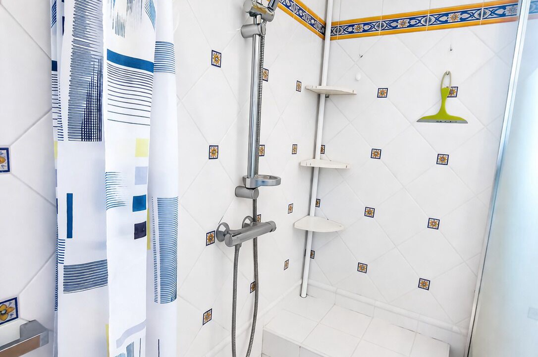 Photo of Bathroom in Malijai