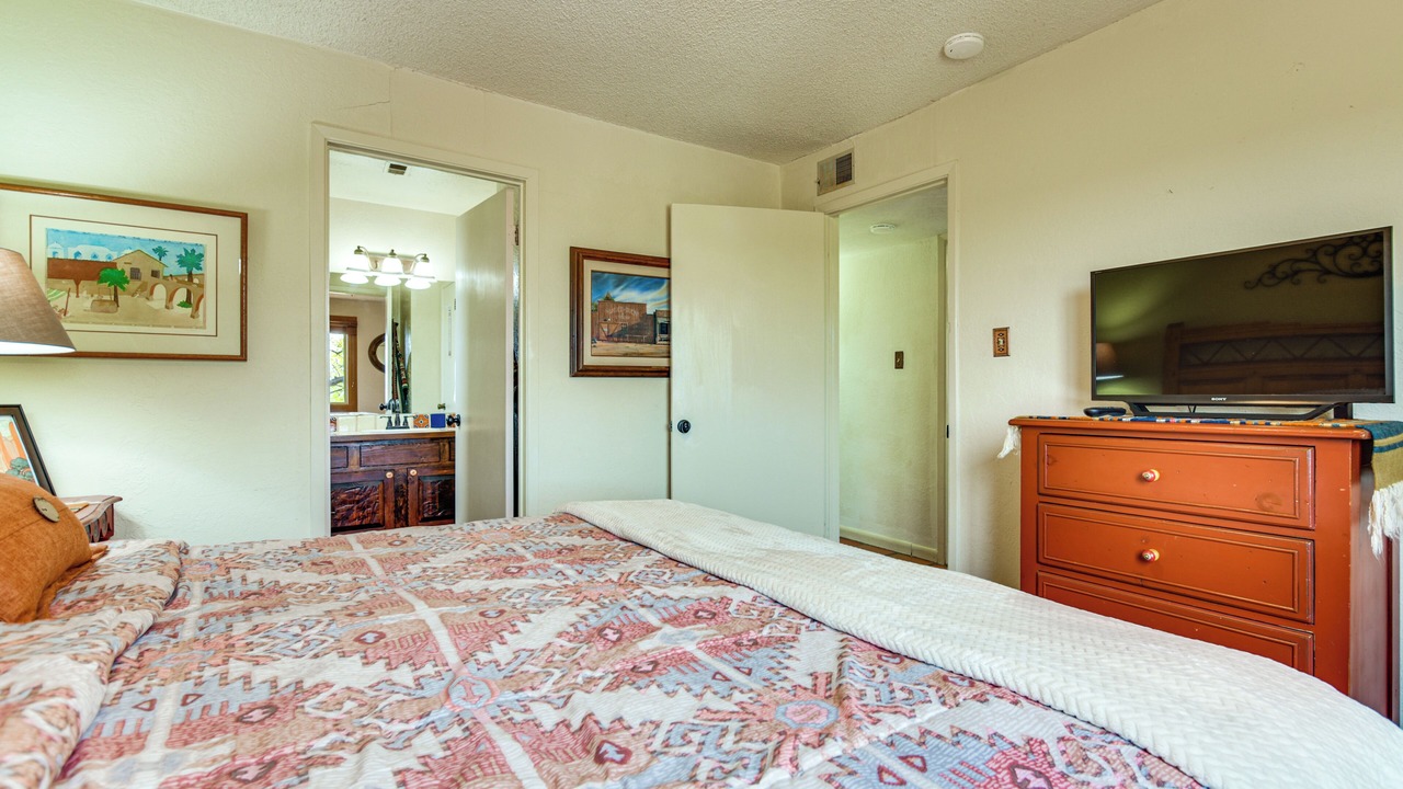 Photo of Bedroom in Northeast Santa Fe