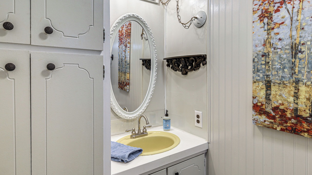 Photo of Bathroom in Higden