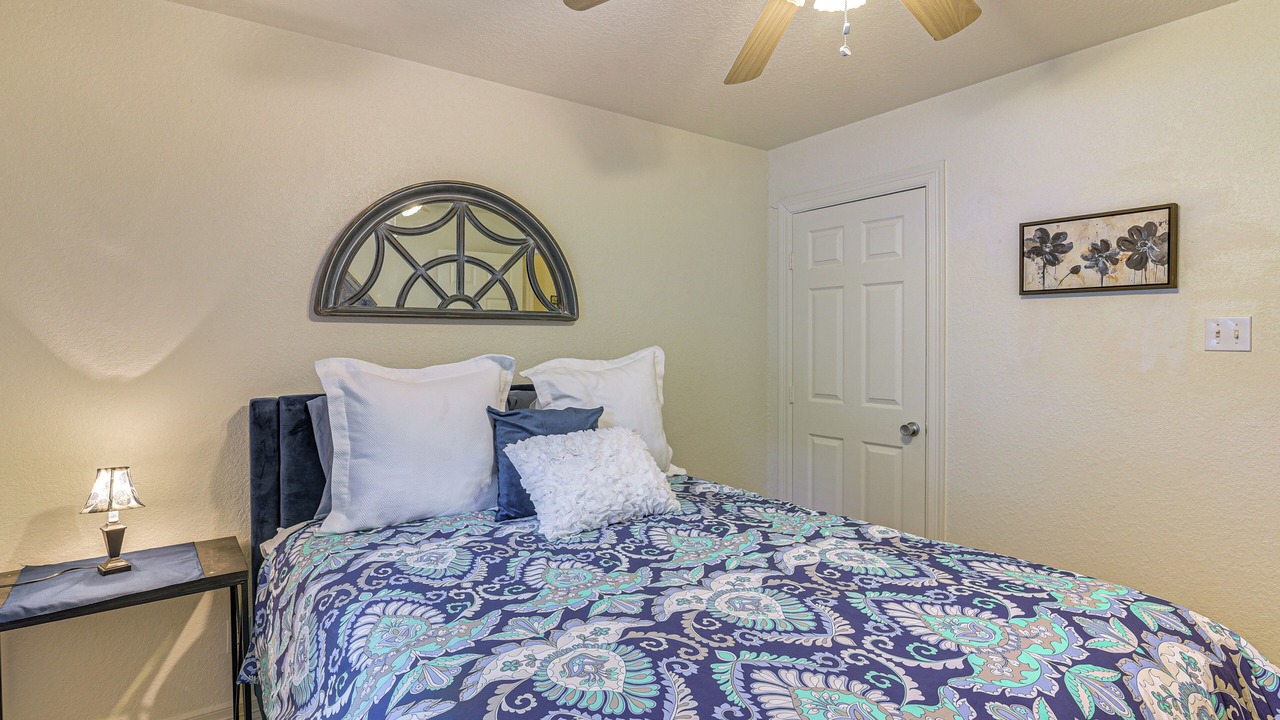 Photo of Bedroom in Alvin