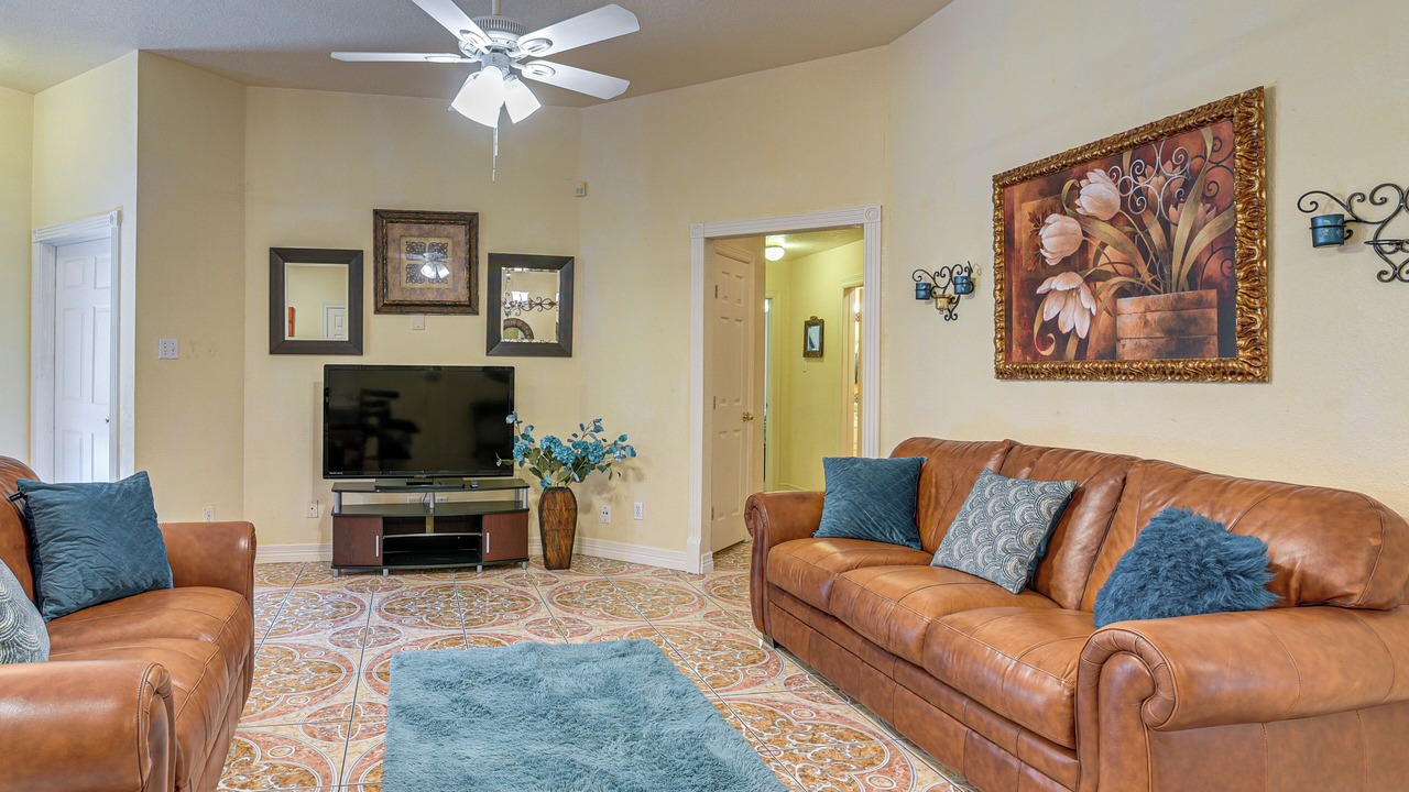 Photo of Livingroom in Alvin