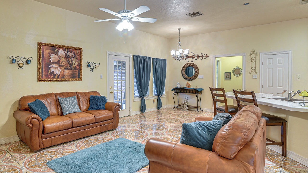 Photo of Livingroom in Alvin