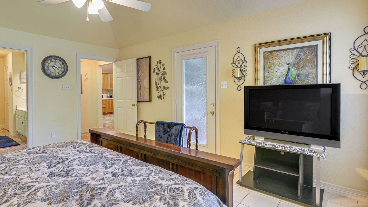 Photo of Bedroom in Alvin