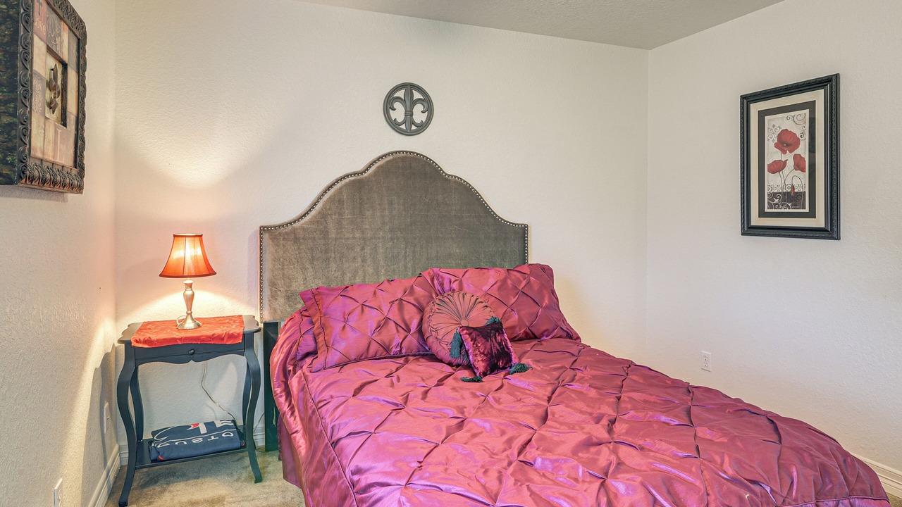 Photo of Bedroom in Alvin