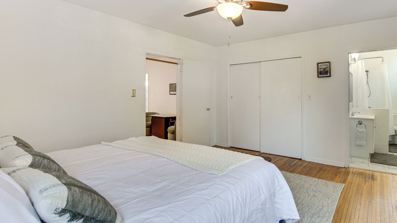 Photo of Bedroom in Ravenswood