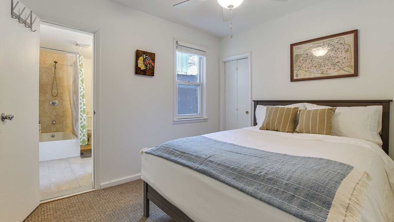 Photo of Bedroom in Ravenswood