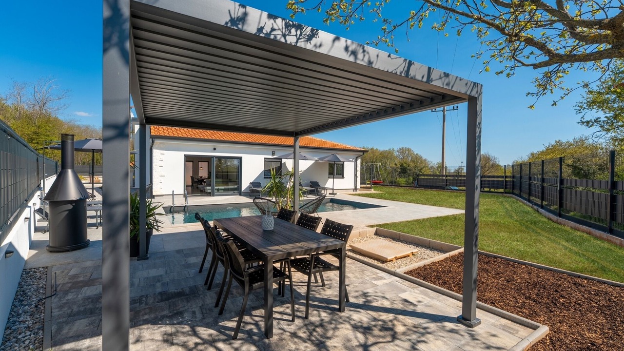 Photo of Outdoor in Mofardini