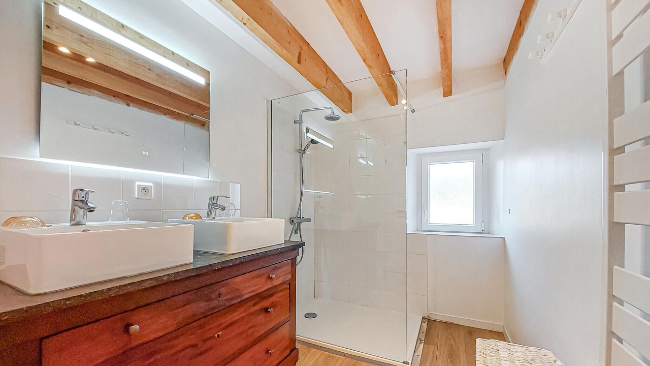 Photo of Bathroom in Saint-Aubin-de-Cadelech