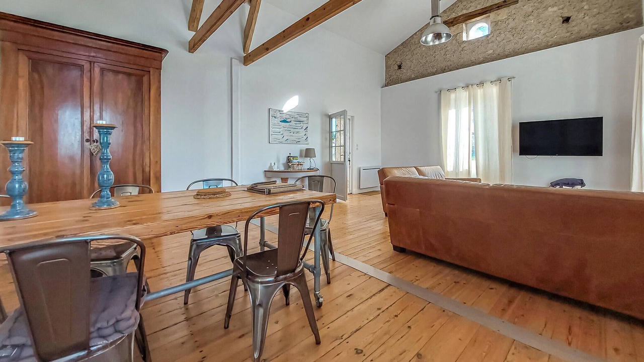 Photo of Bedroom in Saint-Aubin-de-Cadelech