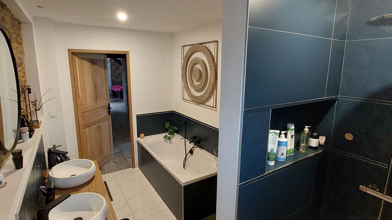 Photo of Bathroom in Guemene-Penfao