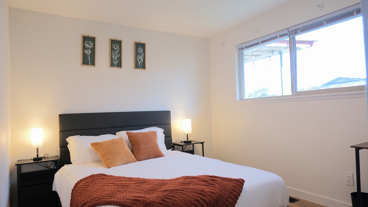 Photo of Bedroom in Burien