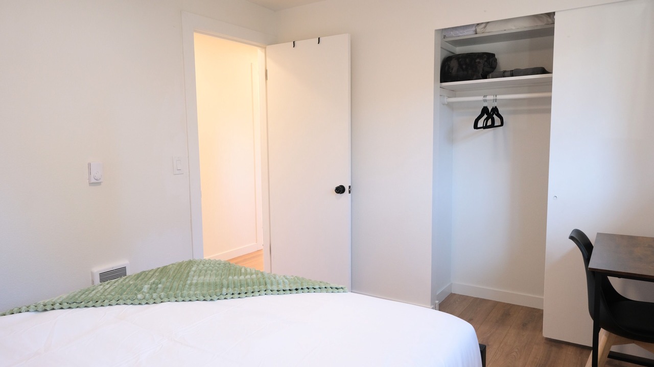Photo of Bedroom in Burien