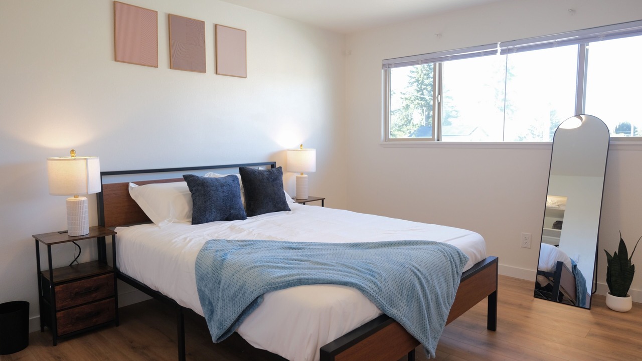 Photo of Bedroom in Burien