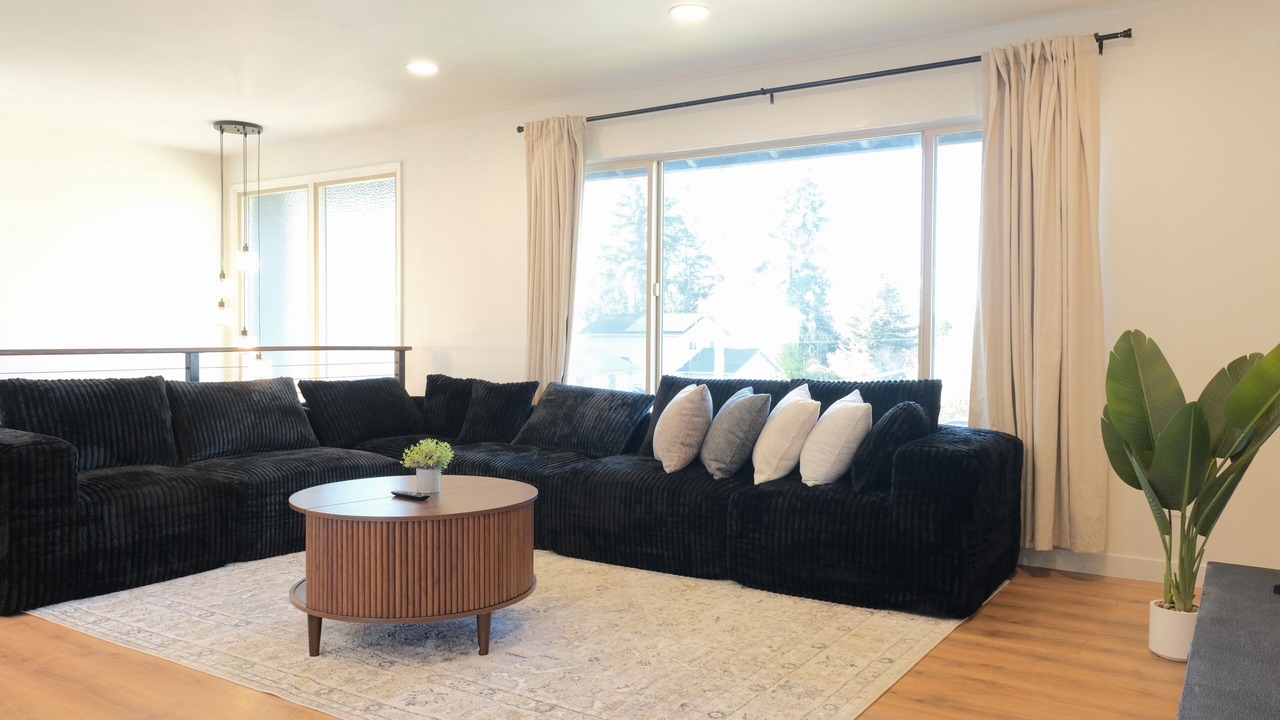 Photo of Livingroom in Burien