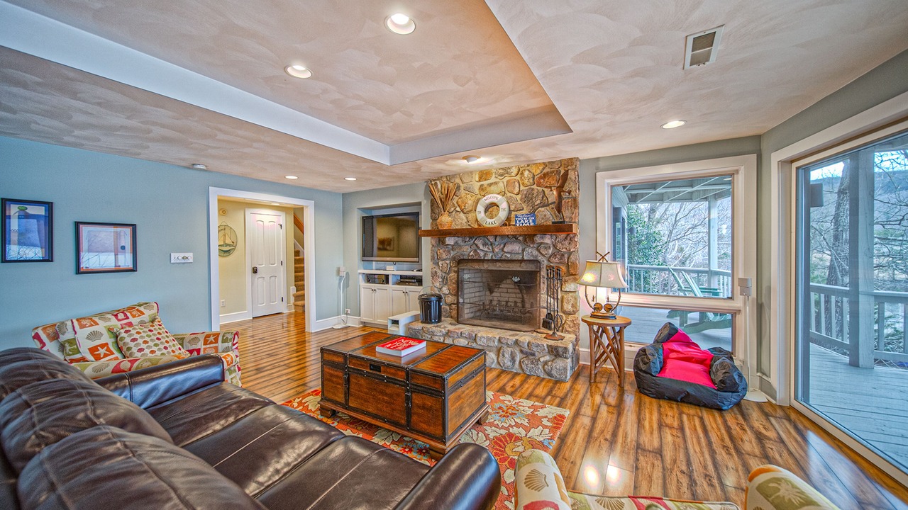 Photo of Livingroom in Huddleston