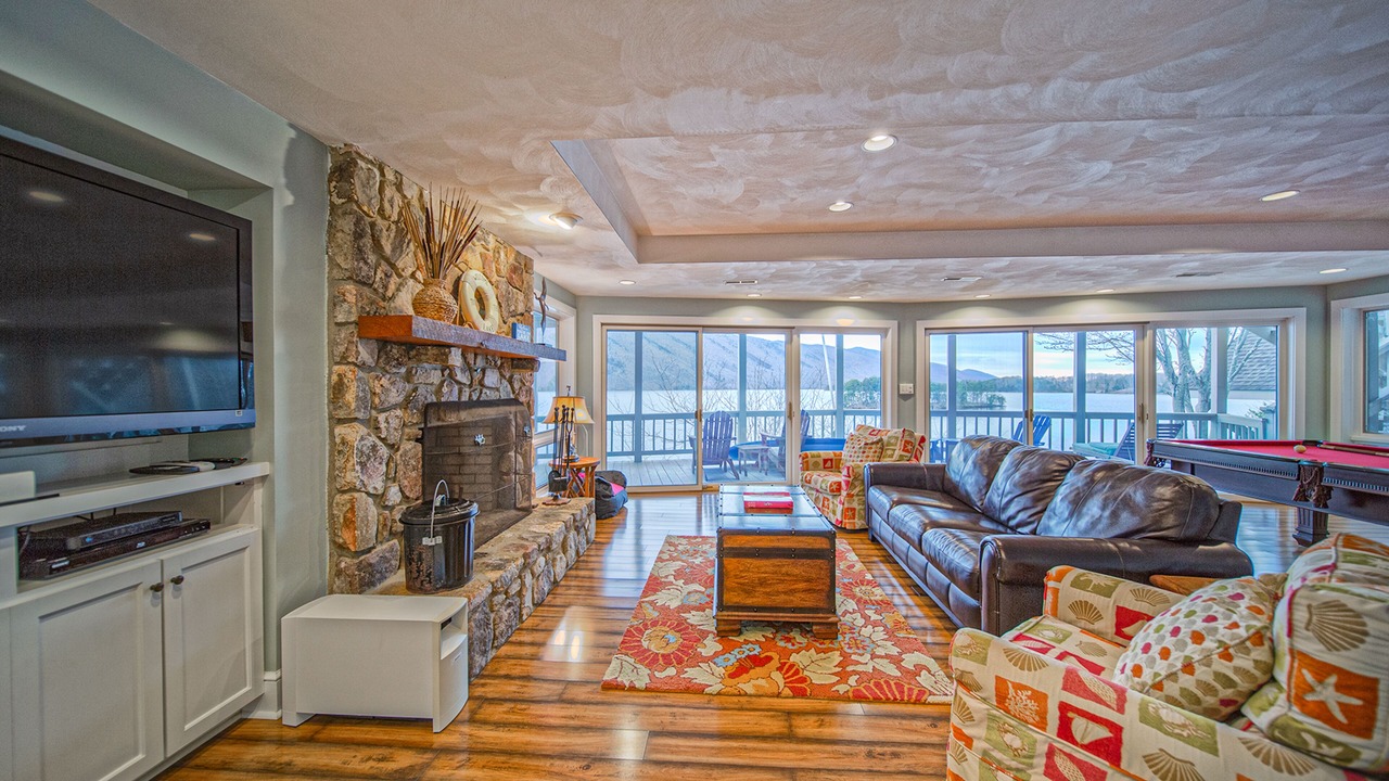 Photo of Livingroom in Huddleston