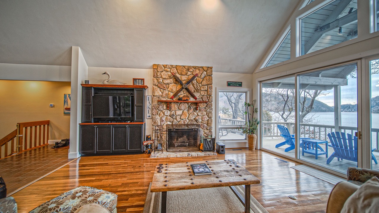 Photo of Livingroom in Huddleston