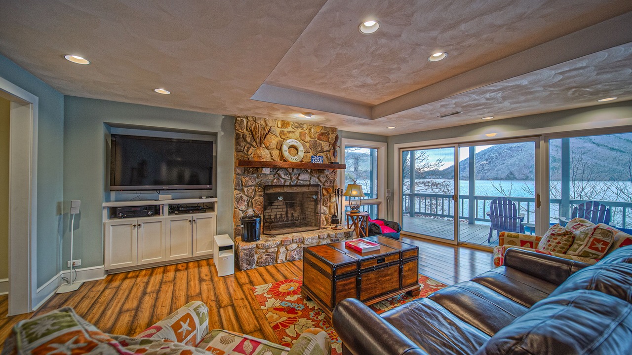 Photo of Livingroom in Huddleston