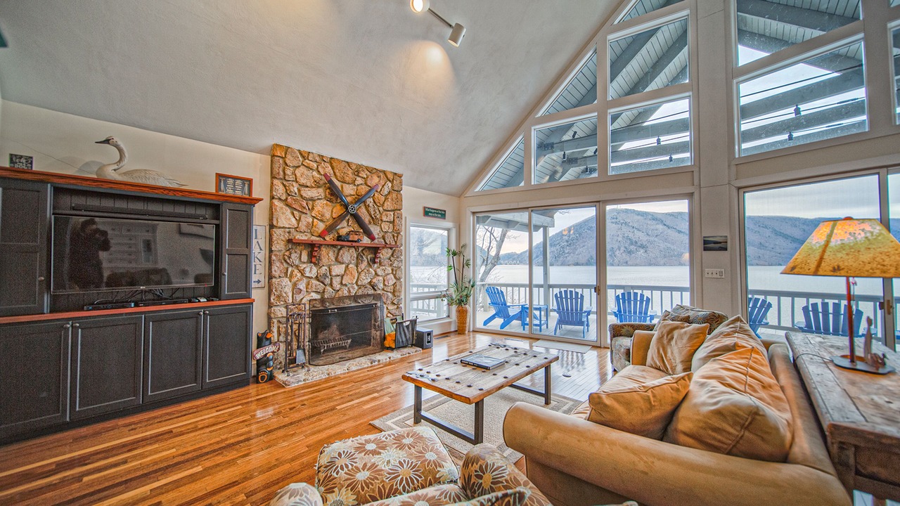 Photo of Livingroom in Huddleston
