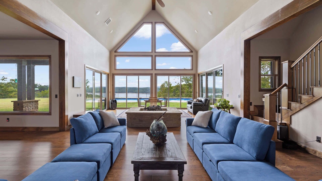 Photo of Livingroom in Rogers
