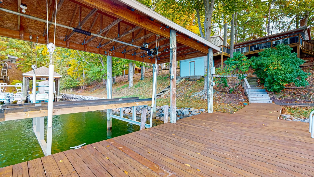 Photo of Outdoor in Moneta