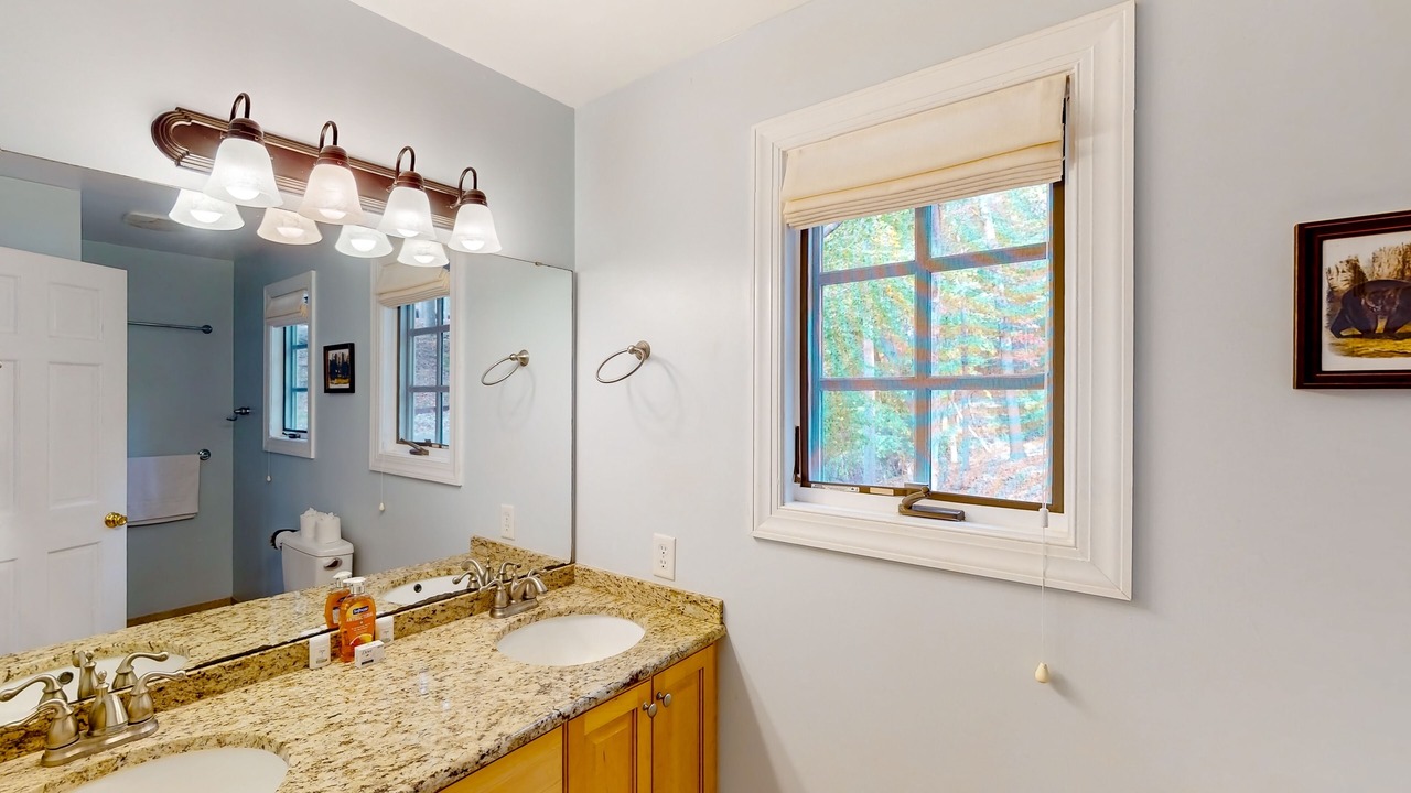 Photo of Bathroom in Moneta