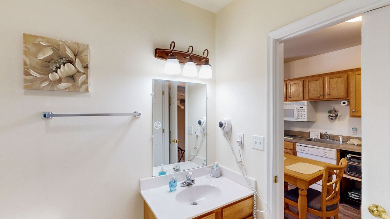 Photo of Bathroom in Huddleston