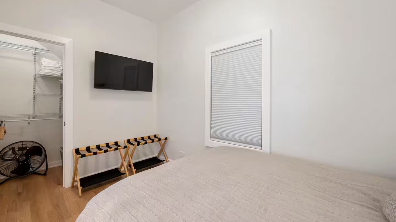 Photo of Bedroom in North Center