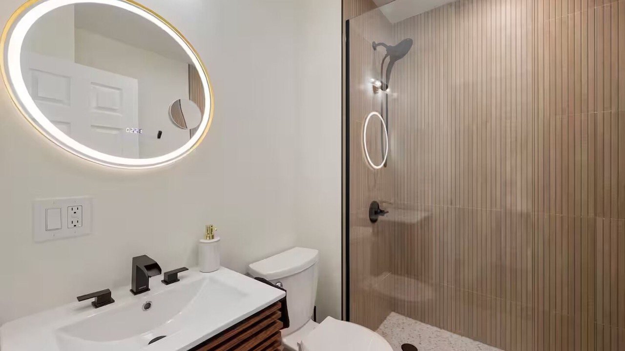 Photo of Bathroom in North Center