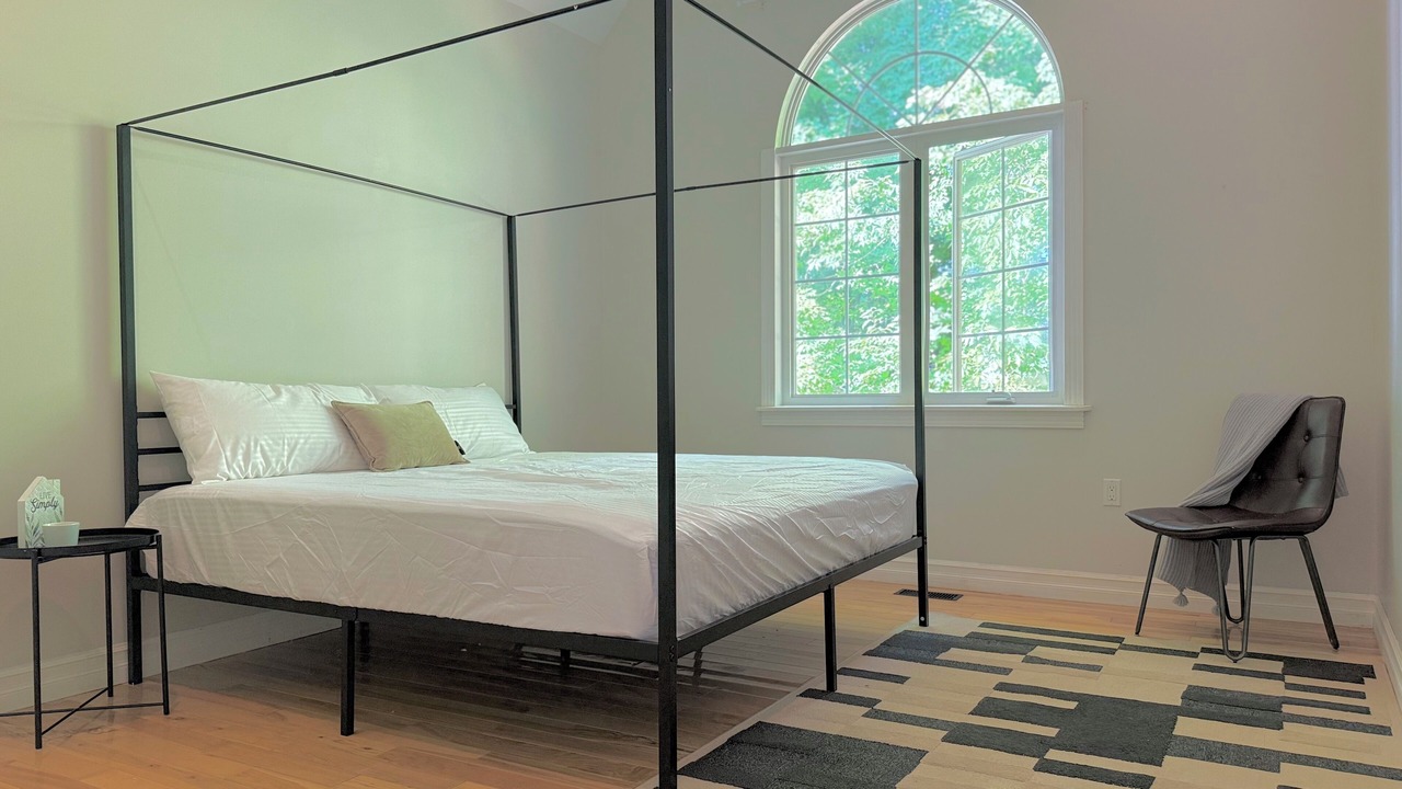 Photo of Bedroom in Halton Hills